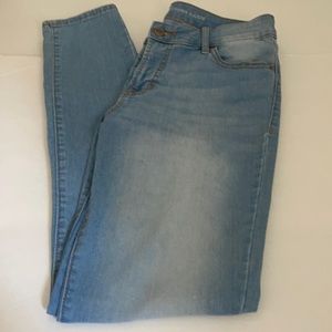 Old Navy Super Skinny Jeans